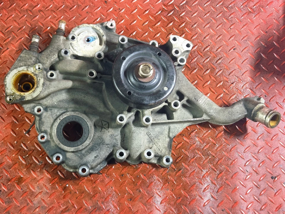 Крышка ГРМ двигателя 2002-2012 годов выпуска для Jeep Liberty Commander 3.7 53021227AA от оригинального производителя - Изображение 1 из 4