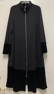 IC BY CONNIE K Midikleid - Schwarz Poly Strick Langarm, Full Zip, Samtbesatz M - Bild 1 von 8