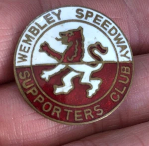 RARE VINTAGE WEMBLEY SPEEDWAY SUPPORTERS CLUB ENAMEL PIN BADGE BY FIRMIN LONDON - Picture 1 of 2