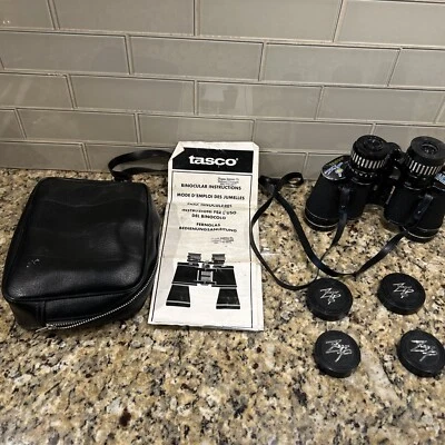 Tasco Binoculars 7X-15X35 Binoculars Zoom Zip 101Z Coated Optics In Case Vintage - Image 1 of 4