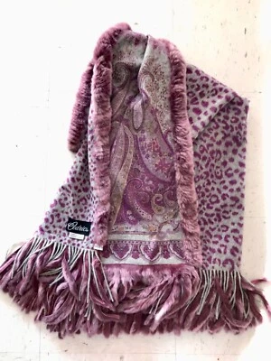 Mantón Cedrics reproducción "Snowtop", piel de cachemir/conejo, paisley púrpura, flecos Foto 1 de 4