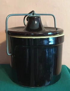 Vintage Stoneware Brown Glazed 5" Crock With Lid And Wire Bail Closure - Picture 1 of 17
