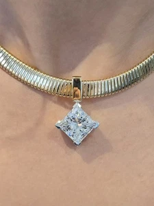 3ct Princess Cut VS1 Lab Grown Diamond 18K Yellow Gold Tubogas Pendant Necklace - Picture 1 of 6