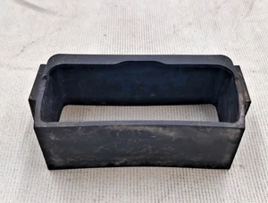 Schale IN Gummi- Honda CBF 600 Jahr 2004 Al 2005 - Bild 1 von 3