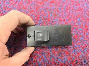CHEVROLET TAHOE C1500 LS 15-20 OEM FRONT RIGHT SIDE DOOR WINDOW CONTROL SWITCH - Picture 1 of 3