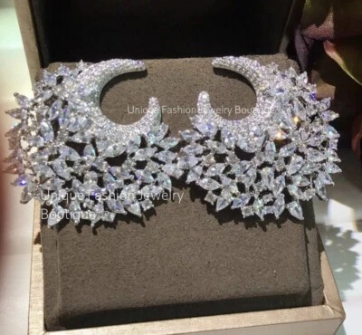 Pendientes de aro de diamantes simulados marquesa enchapados en oro blanco de 18 quilates joyería nupcial Foto 1 de 4