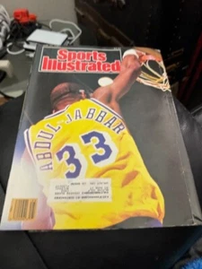 June 22, 1987 Kareem Abdul-Jabbar Los Angeles Lakers Sports Illustrated Magazine - Picture 1 of 2