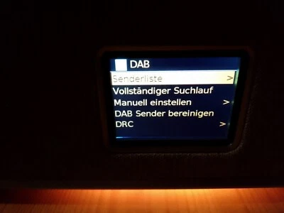 Internetradio mit DAB, WLAN, UKW, USB, Bluetooth, Spotify, 8.1 cm Display, Fernb - Bild 1 von 4