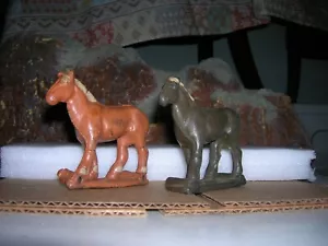 Vintage 1930's AUBURN HORSES RUBBER FARM RANCH LARGE 4INCH DRAFT WAGON TOYS - Picture 1 of 4