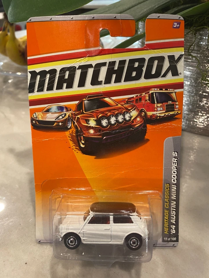 Matchbox 2010, '64 Austin Mini Cooper S # 19/100, Heritage Classics - Bianco - Immagine 1 di 1
