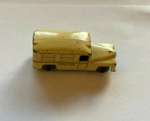 Vintage & Rare - Matchbox No 14 Daimler Ambulance - Playworn but Good - Picture 1 of 1