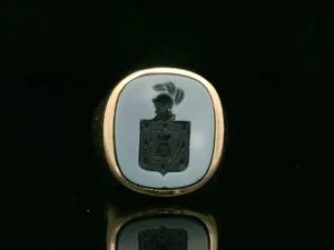 Anillo Victoriano Oro Amarillo 18ct y Calcedonia Azul Intaglio - Talla Q - Imagen 1 de 13