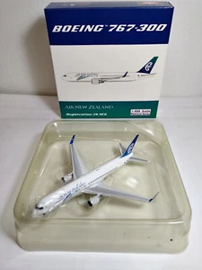Phoenix 1:400 Air New Zealand 2000's livery B767-300w MINT Die-cast Model NEW - Foto 1 di 9