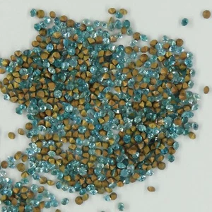 221 20 *** 60 alte Strasssteine (60er Jahre) konischer Boden 2,0mm TÜRKIS - Bild 1 von 2