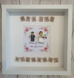 Handmade Mr & Mrs Mini Figures Scrabble Wedding Frame Gift - Picture 1 of 2