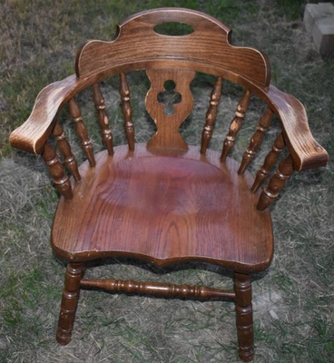VINTAGE TELL CITY CHAIR CO. TANSBARK OAK WOOD #7 CAPTAIN'S OFFICE CHAIR 1403 - Image 1 of 4