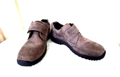 Hotter Comfort Shoe Women's 8.5 Gray suede Slip-on with Rip-Tape Strap NEW - Image 1 of 4