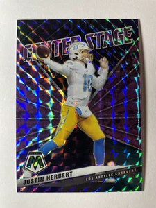 2021 Panini Mosaic Prizm NFL Purple Center Stage Justin Herbert Chargers /49 - Bild 1 von 2