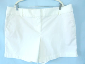 NWT with Flaw LOFT Size 18 Light Khaki 6-in Inseam Chino Shorts - Picture 1 of 6