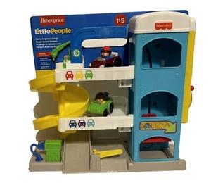 Fisher-Price Little People Helpful Neighbors Wheelie Garage Toy - Picture 1 of 7