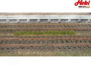 Tiras de hierba Heki 1811 pista H0/TT/N verano, 10 unidades, 100 mm de largo, 6 mm de alto - Imagen 1 de 1