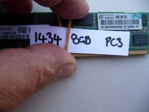 AU SELLER Samsung 8GB 2RX4 PC3L-10600R-09-12-E2-D3 ECC RAM M393B1K70QB0-YH9Q8 - Picture 1 of 6