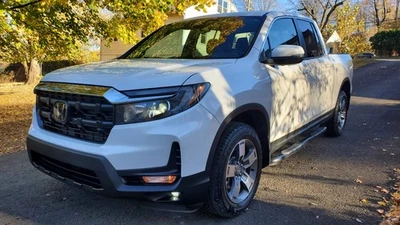 Honda Ridgeline RTL 2024 AWD 10 k millas 1 año de garantía. Foto 1 de 4