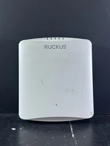 Ruckus R750 2400Mbps Wireless Access Point - 901-R750-US00 - Photo 1/3