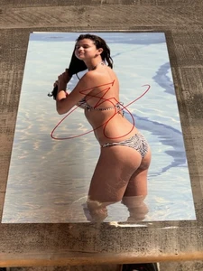 Selena Gomez signed 8x10 Dual COAs Beautiful Photo Comes With Unsigned Photos - Picture 1 of 3