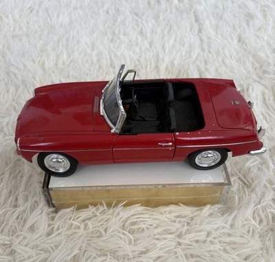 CORGI ARCHIVE PRE PRODUCTION MODEL MG B TARTAN RED 1/18 SCALE nv - Image 1 of 4