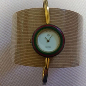 GUCCI Change Bezel Gold Bangle Watch Junk Missing Clasp Battery Dead Scratches - Picture 1 of 10