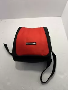 Offizielle Nintendo DS Rot/Schwarz Reise Tragetasche Konsole/Spielhalter - Bild 1 von 8