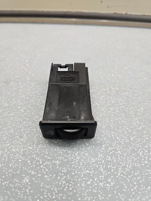 98-04 Nissan Pathfinder interruptor regulador luz de painel lâmpada de iluminação reostato fabricante de equipamento original - Imagem 1 de 4