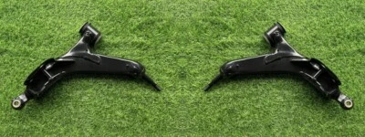 JUEGO DE SUSPENSIÓN DELANTERA INFERIOR R&L BRAZO FABRICANTE DE EQUIPOS ORIGINALES Lexus IS300H/IS300 IS250 IS200T ASE30 Foto 1 de 2