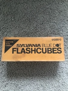 VTG GTE Sylvania Blue Dot Flash Cubes 12 Packs 36 Cubes In Original Box New NOS - Picture 1 of 8
