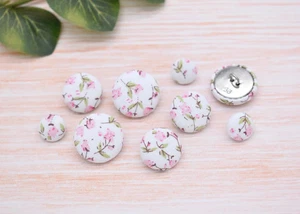 Set of 5 Small White & Pink Blossom Floral Fabric Covered Buttons-12mm,18mm,22mm - Picture 1 of 7