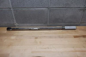 Snap-On BRUTUS3R300 1/2" Dr Adjustable Click-Type Torque Wrench (60-300 ft-lb) - Picture 1 of 6