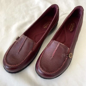 RARO - CLARKS Pieghevole Donna 7,5 N Ashland Scurry 505687 Pelle Borgogna NUOVO - Foto 1 di 8