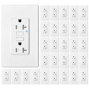 Receptáculo dúplex de salida GFCI de 125 voltios de 20 amperios resistente a manipulaciones WR blanco paquete de 30 - Imagen 1 de 12