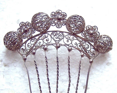 Late Victorian Spanish style filigree balls hair comb accessory - Image 1 of 4