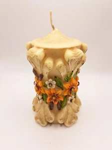 Old candle-old relief candle-pillar candle motif flowers-16 cm - Picture 1 of 6