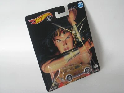 Hot Wheels 1967 Austin Mini Van Mulher Maravilha 65mm pilotos reais - Imagem 1 de 2