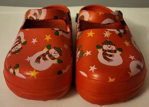 Funky Feet Clogs Youth Size 12/13 Red w/Snowmen Slip-on Flat Heels  - Picture 1 of 6