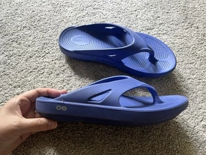 OOFOS Original Recovery Thong Sandals Size Women’s 11 / Mens 9 Flip Flops - Picture 1 of 6