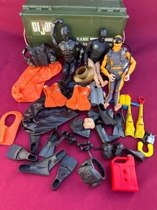 G.I. Joe Foot locker Box w/Clothes & Accessories- 40 PC- 12” (2) Figure VINTAGE - Picture 1 of 8