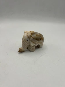 Statuina elefante vintage in onice/marmo intagliato a mano, "regalo di buona fortuna" ~ MESSICO - Foto 1 di 8