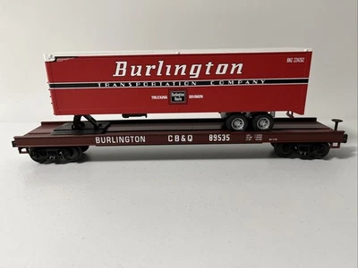 MTH 20-98126 - Flat Car w/40’ Trailer - Burlington CB&Q #89535 - O Scale - Image 1 of 4