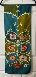 Tischläufer 13”x68” bestickt Blumen Dupioni Seide gefüttert bunt festlich Spaß - Bild 1 von 9