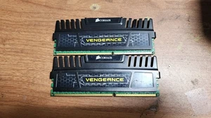 Corsair Vengeance DDR3 16GB (2x8GB) 1600MHz PC3-12800 Desktop RAM Memory DIMM - Picture 1 of 2