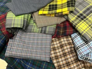 Tartans kariert kariert kariert RESTE Stoff Basteln verschiedene Farben und Texturen - Bild 1 von 3